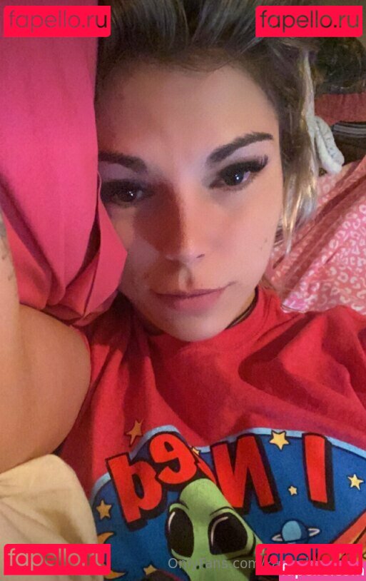 karinakiss / karinakissfree Onlyfans Photo Gallery 