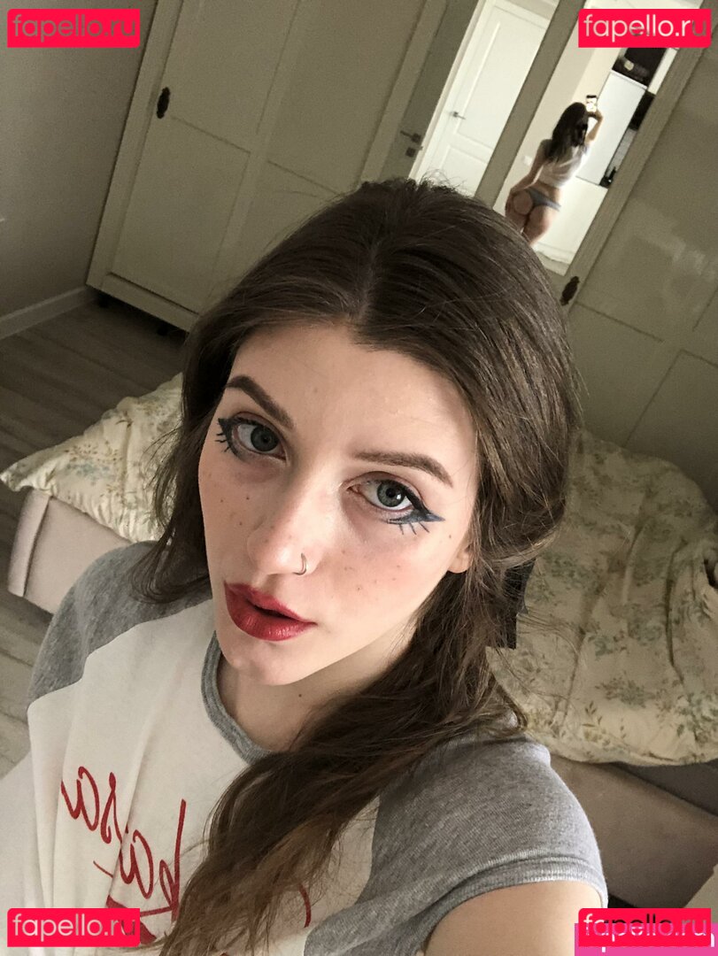 Marina Monroe / marinamonroefree / marinamonroevip / marinaxmonroe