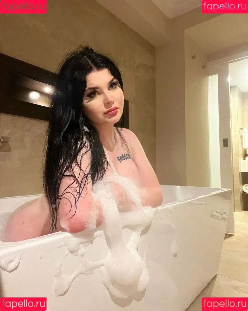 BabyMaddyXo Onlyfans Photo Gallery 