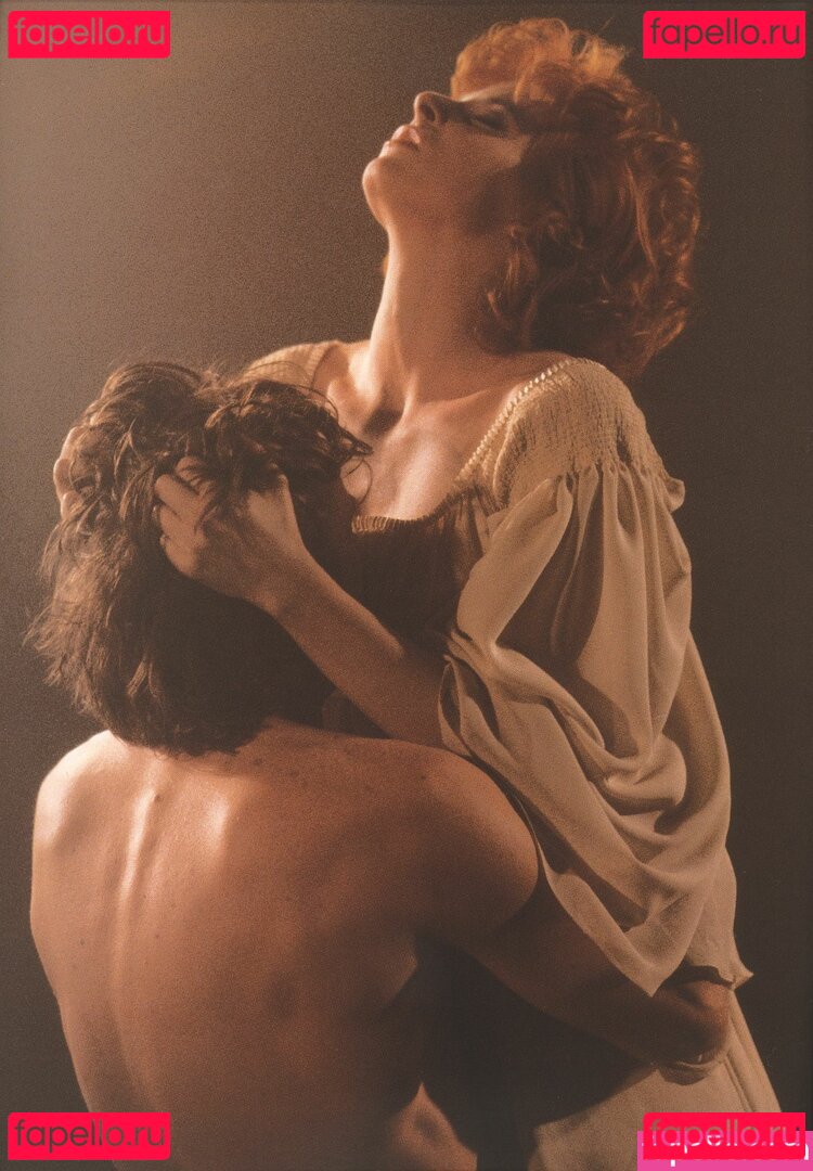 Mylene Farmer / mylene.farmer.official Onlyfans Photo Gallery 