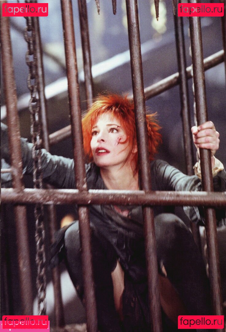 Mylene Farmer / mylene.farmer.official Onlyfans Photo Gallery 