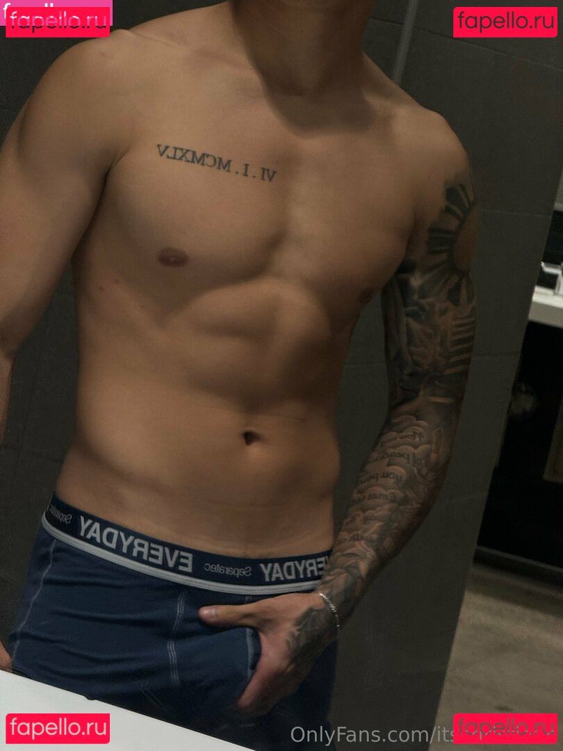 itschristiaan Onlyfans Photo Gallery 