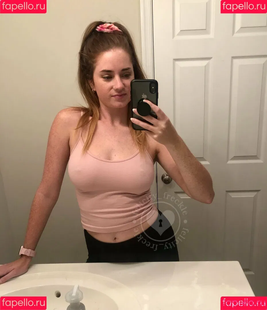 Felicity_Freckle Onlyfans Photo Gallery 