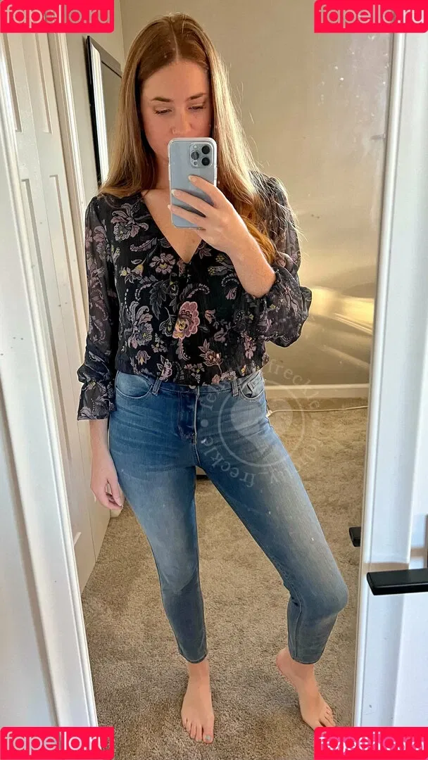 Felicity_Freckle Onlyfans Photo Gallery 
