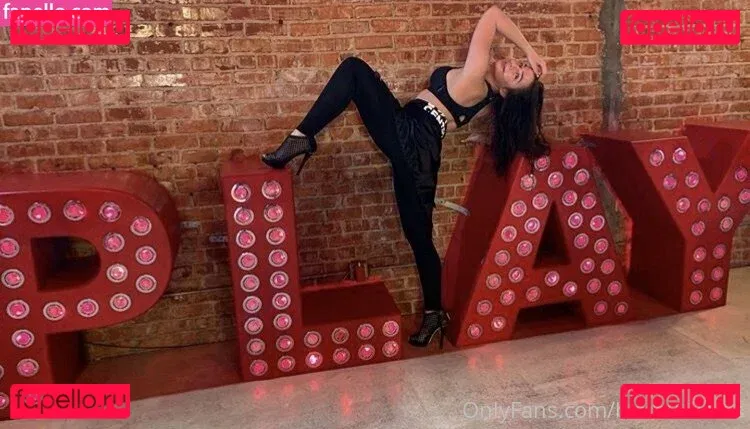 blairwilliams Onlyfans Photo Gallery 