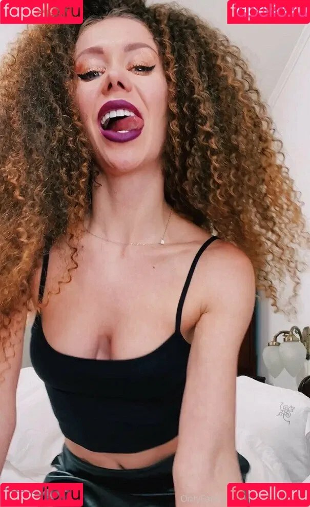 mianaughtygirl Onlyfans Photo Gallery 