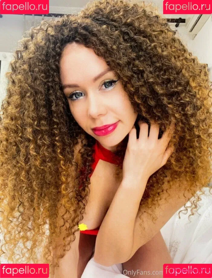 mianaughtygirl Onlyfans Photo Gallery 