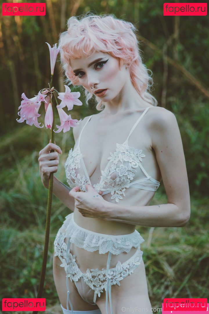 amandalwithrow / sweetlilpeachxx