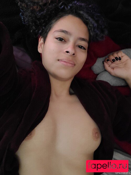 Enasni Vee Nude Onlyfans Photo 35