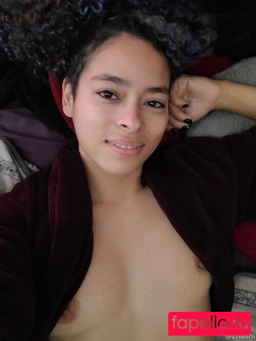 Enasni Vee Nude Onlyfans Photo 36