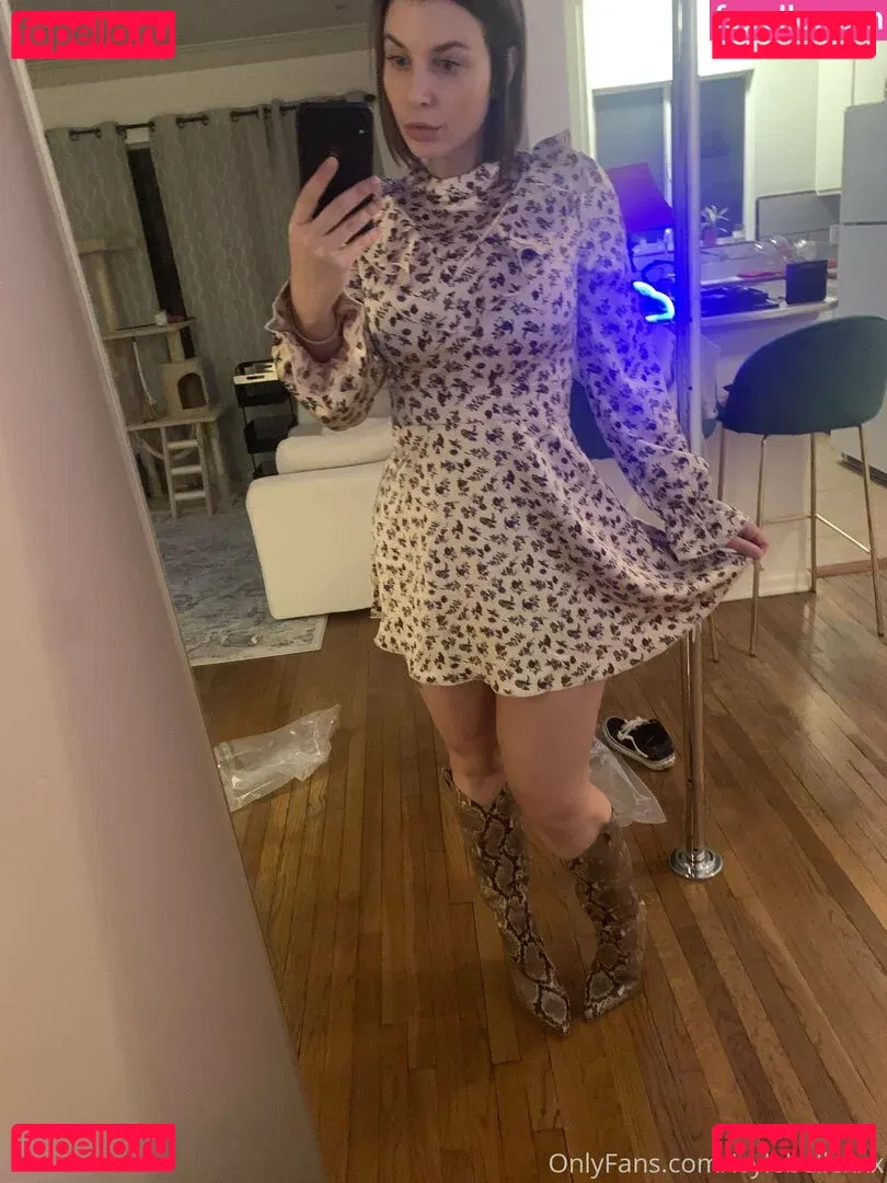 itsivylebelle Onlyfans Photo Gallery 