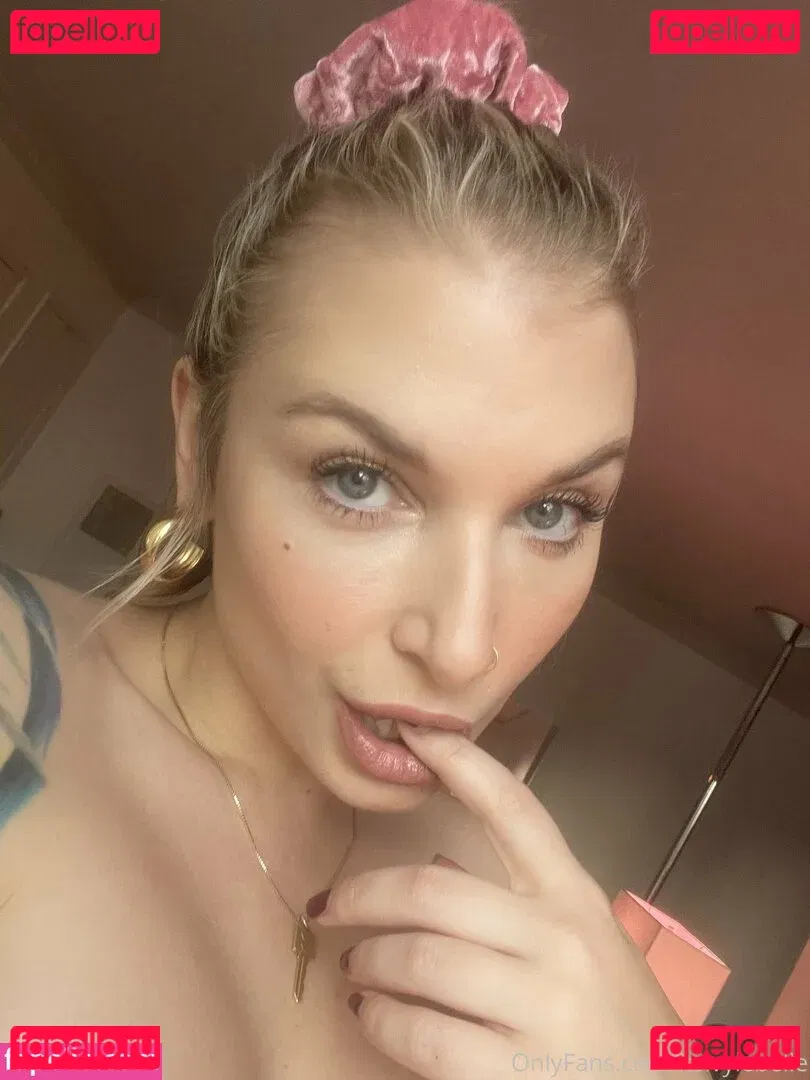 itsivylebelle Onlyfans Photo Gallery 