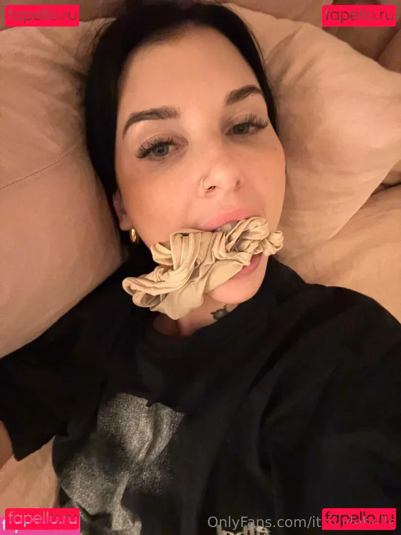 itsivylebelle Onlyfans Photo Gallery 