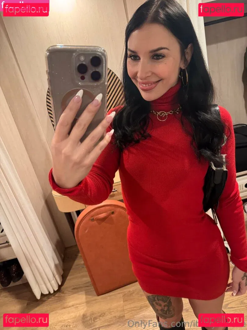 itsivylebelle Onlyfans Photo Gallery 