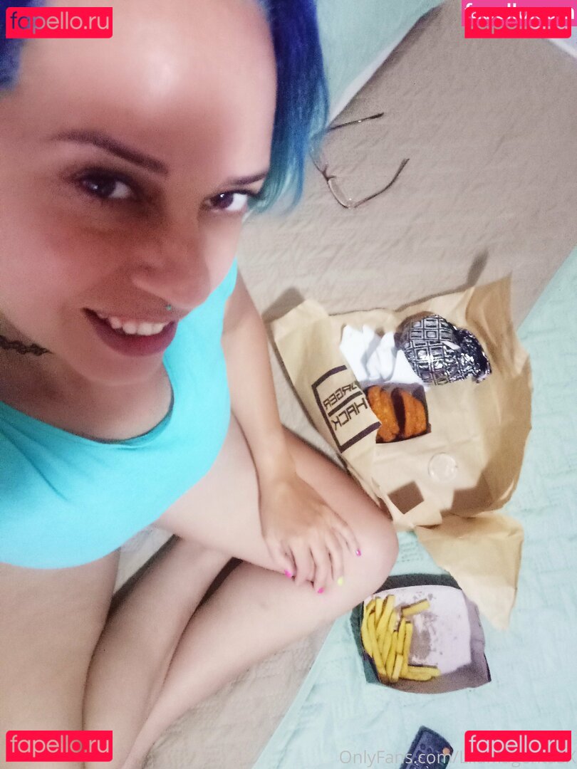 lilamagentasx / lilamagentasxsx Onlyfans Photo Gallery 