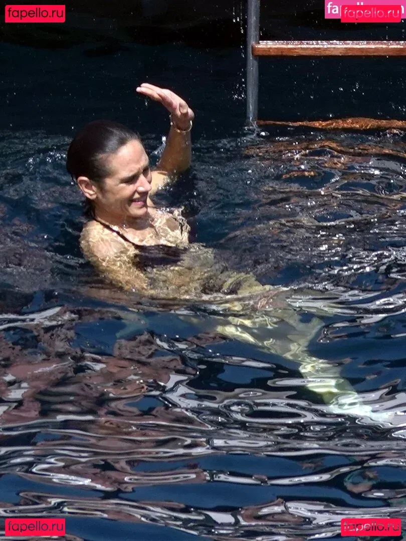 Jennifer Connelly Onlyfans Photo Gallery 