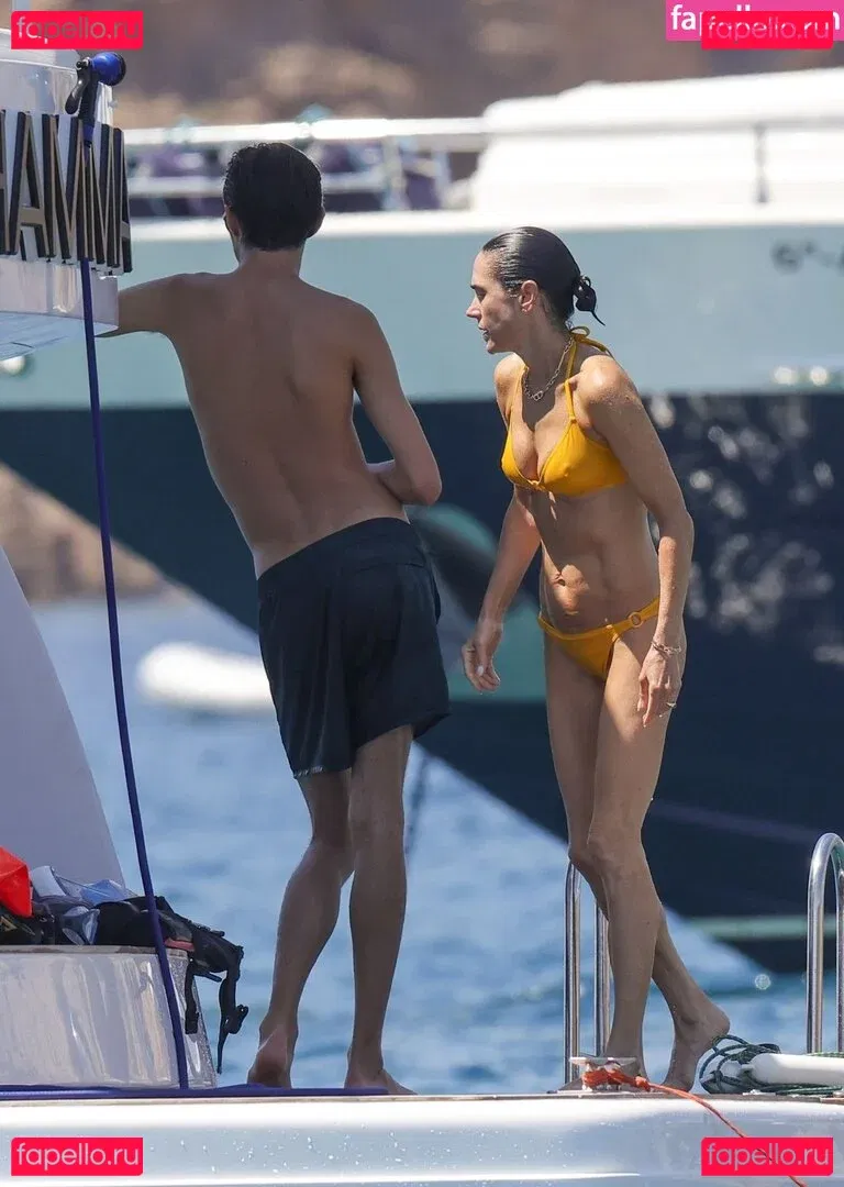 Jennifer Connelly Onlyfans Photo Gallery 