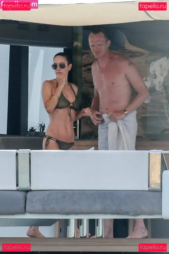 Jennifer Connelly Onlyfans Photo Gallery 