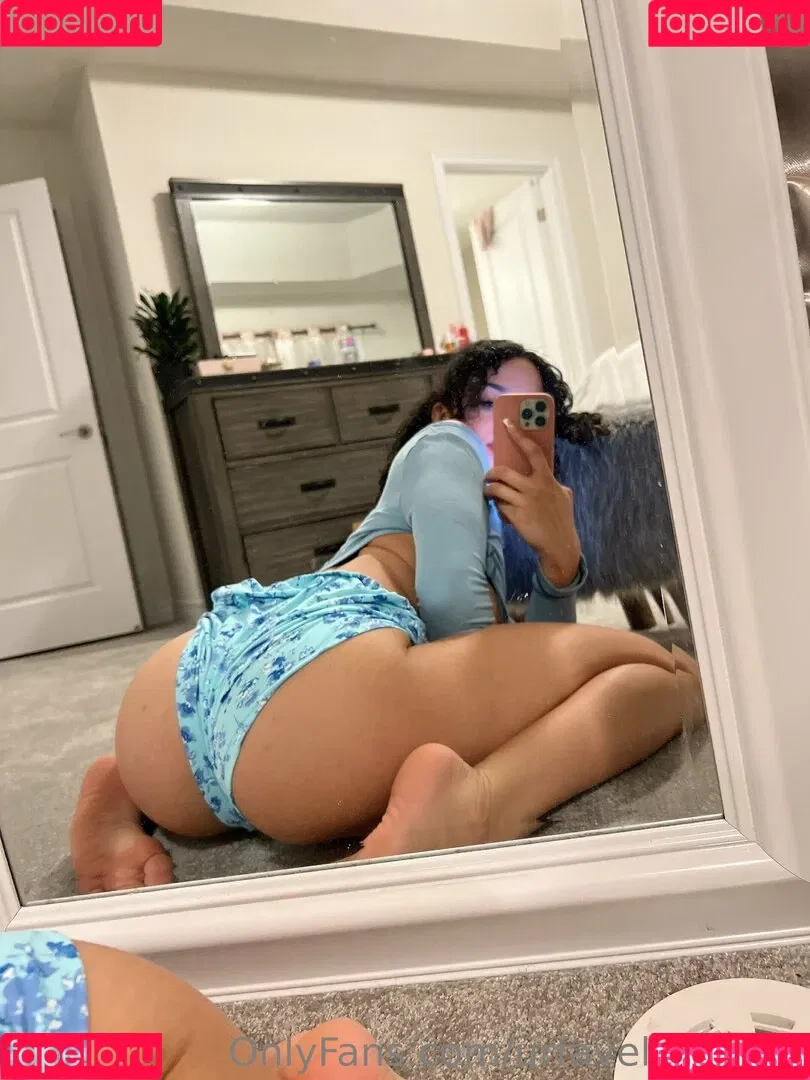 urfavelightskin Onlyfans Photo Gallery 