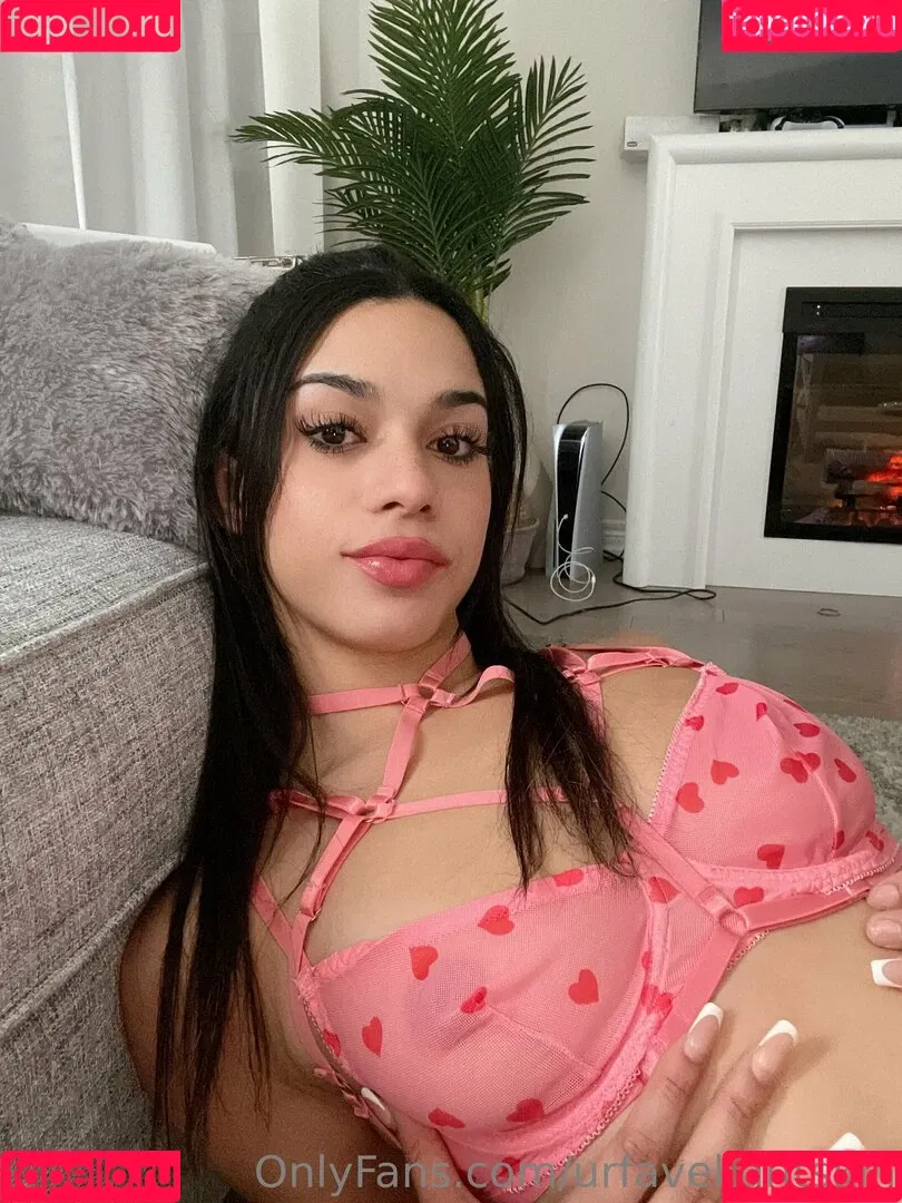 urfavelightskin Onlyfans Photo Gallery 