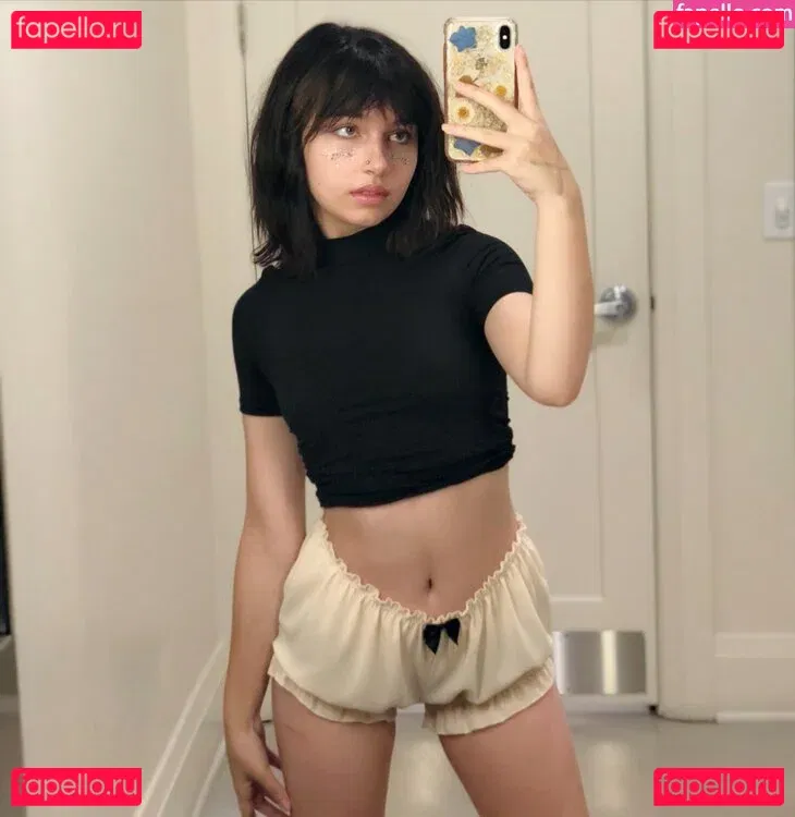 urfavelightskin Onlyfans Photo Gallery 