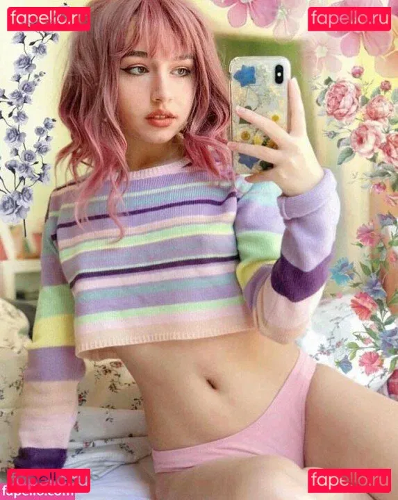 urfavelightskin Onlyfans Photo Gallery 