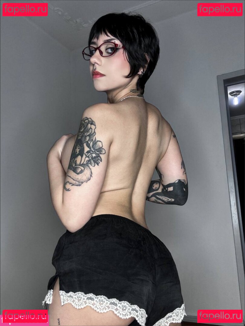 Cmiiu / Ellie Onlyfans Photo Gallery 