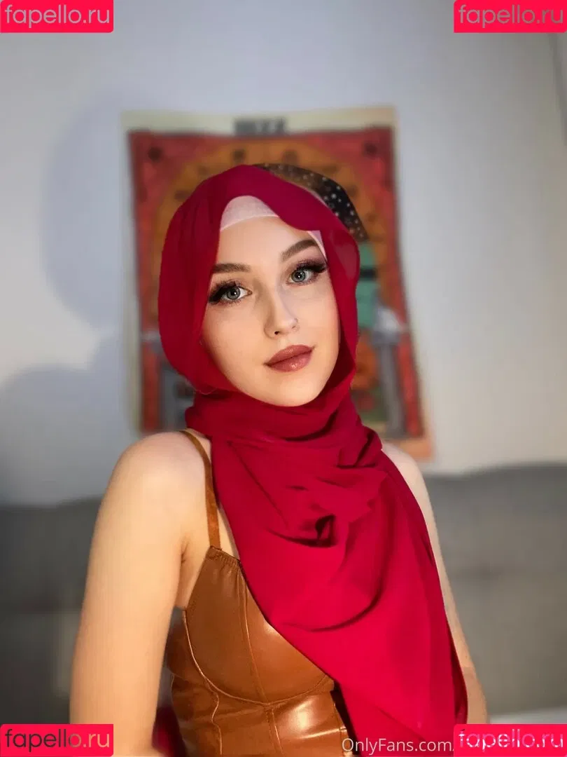 Fareeha Bakir Onlyfans Photo Gallery 