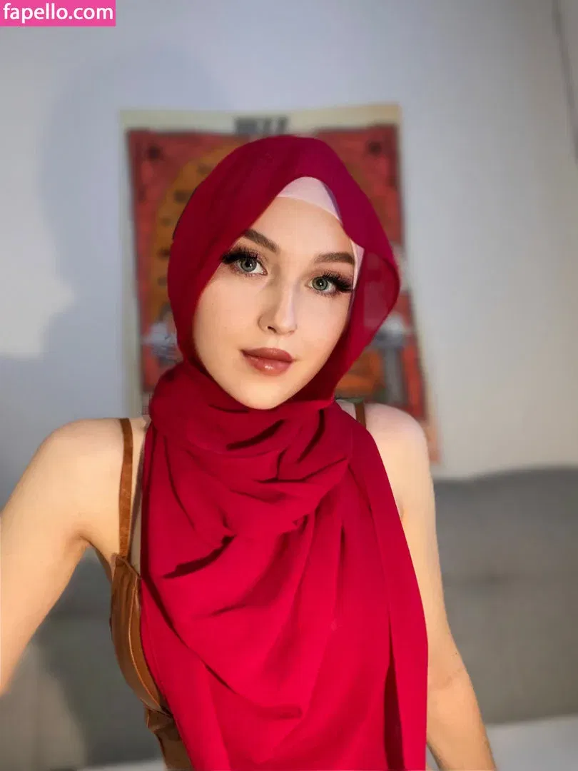 Fareeha Bakir Onlyfans Photo Gallery 