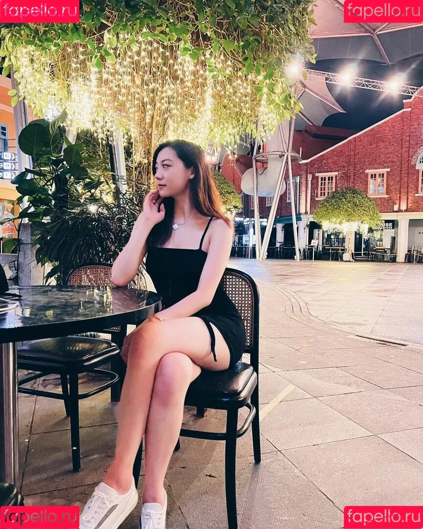 issfanfan Onlyfans Photo Gallery 