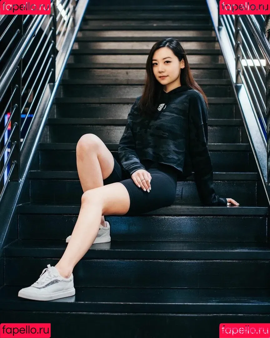 issfanfan Onlyfans Photo Gallery 