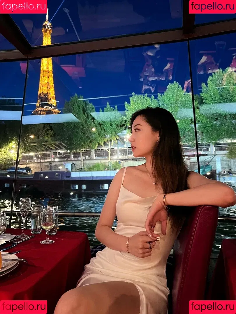 issfanfan Onlyfans Photo Gallery 
