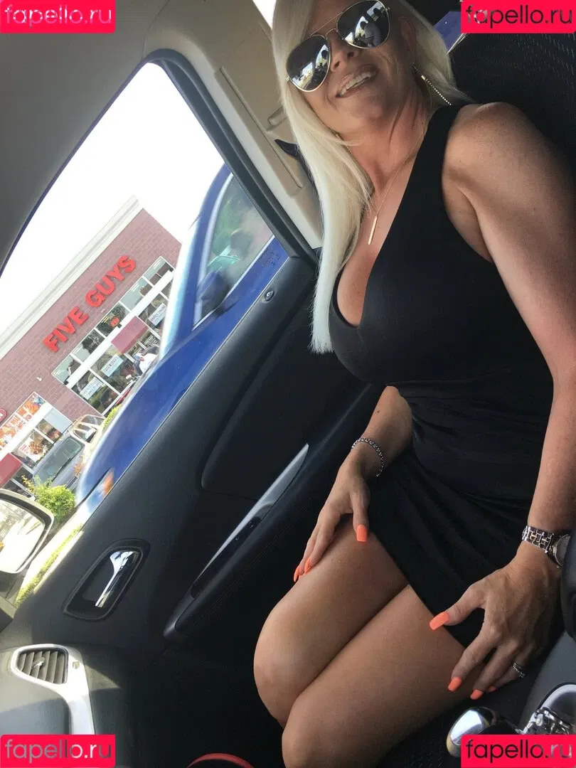 Claudette Monroe Onlyfans Photo Gallery 