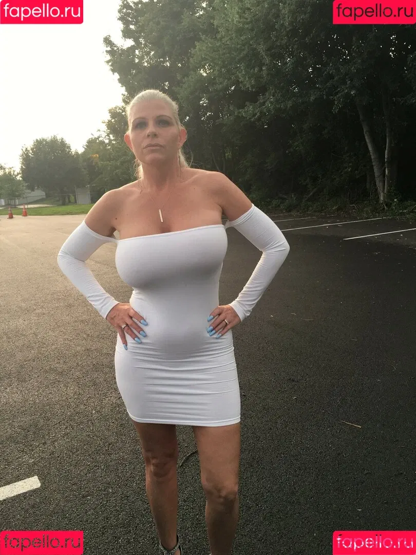 Claudette Monroe Onlyfans Photo Gallery 