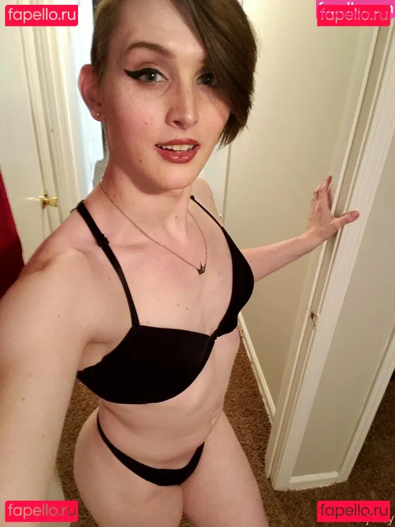 veroticajae Onlyfans Photo Gallery 