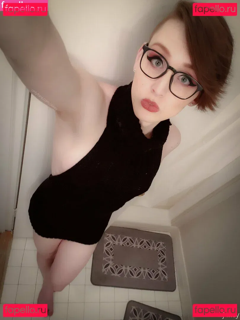 veroticajae Onlyfans Photo Gallery 