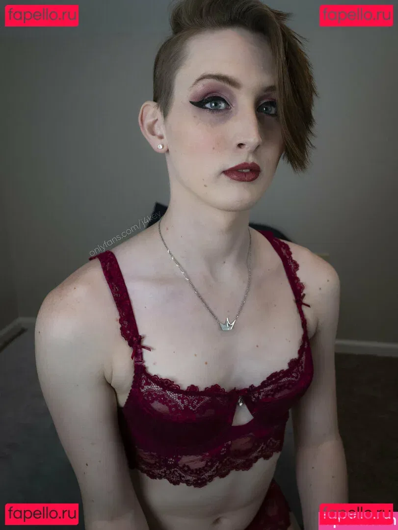 veroticajae Onlyfans Photo Gallery 