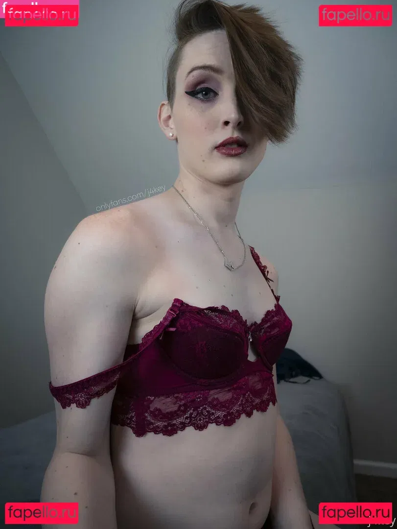 veroticajae Onlyfans Photo Gallery 