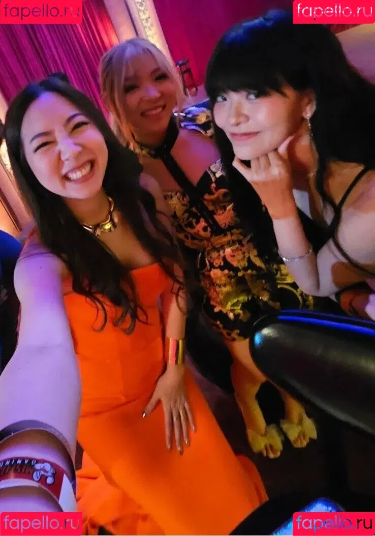 Fuslie Onlyfans Photo Gallery 