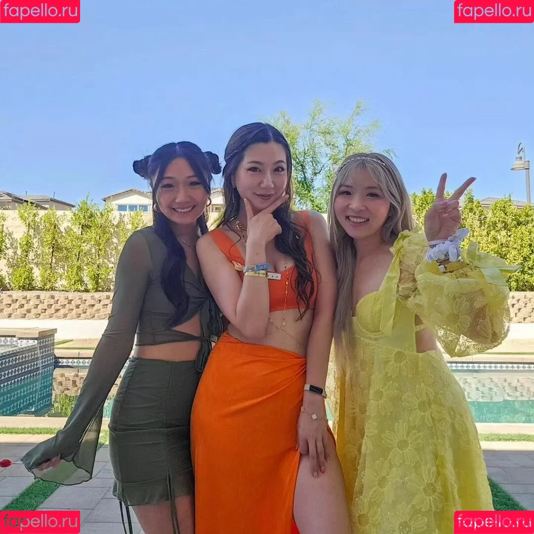 Fuslie Onlyfans Photo Gallery 