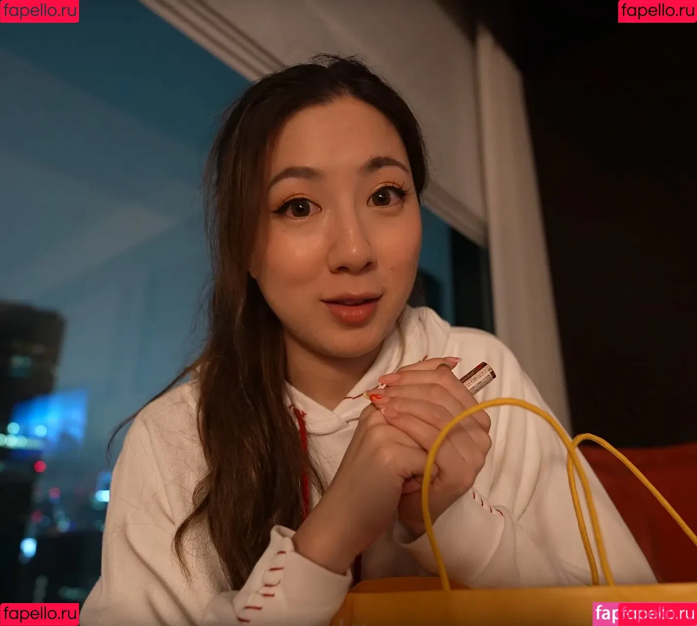 Fuslie Onlyfans Photo Gallery 