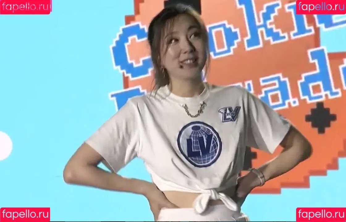 Fuslie Onlyfans Photo Gallery 