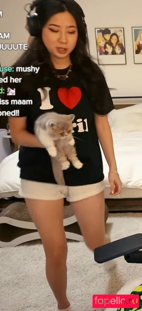 Fuslie Nude Onlyfans Photo 7