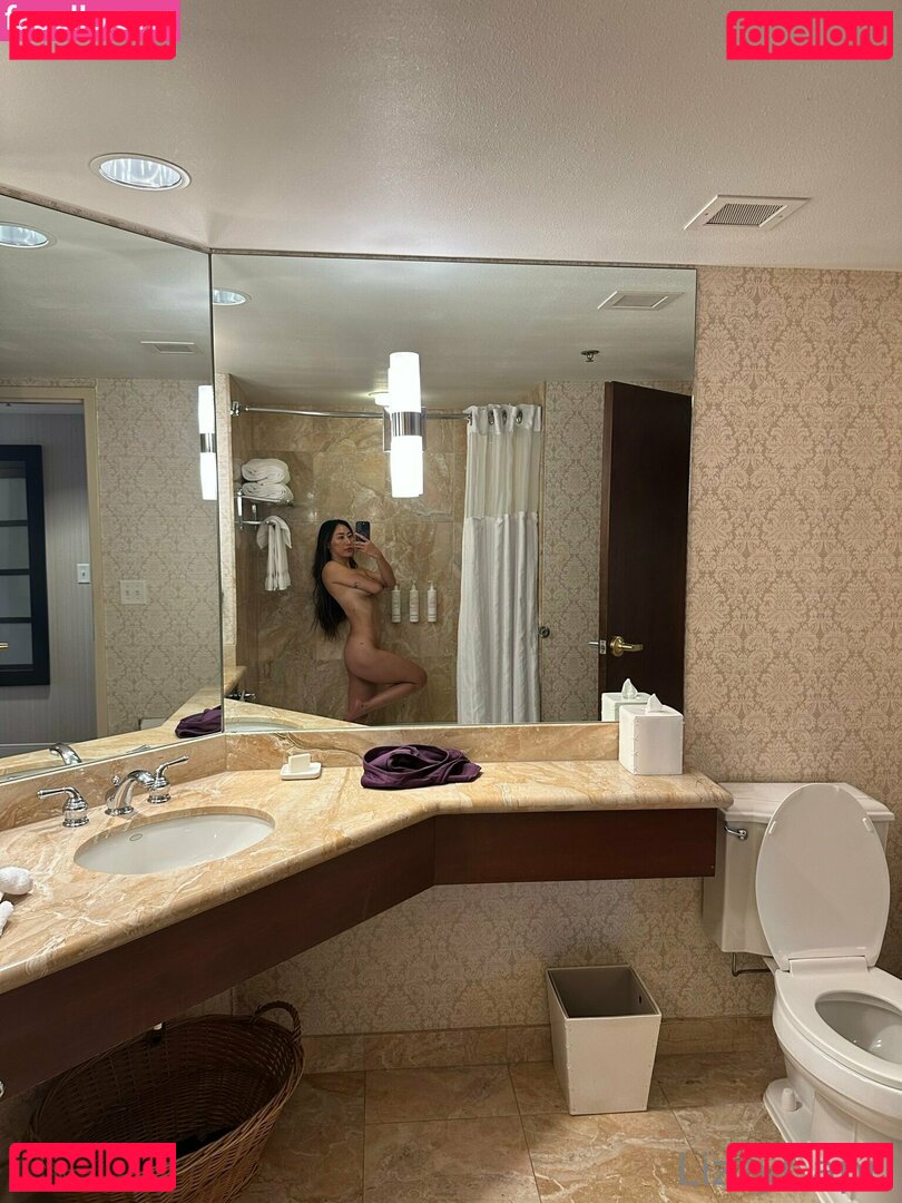 Lizzy Capri / lizzycapri Onlyfans Photo Gallery 