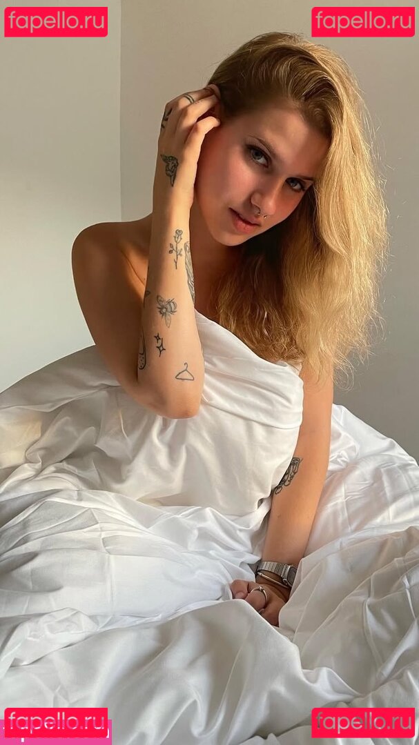 Meshi Roter / meshilily Onlyfans Photo Gallery 