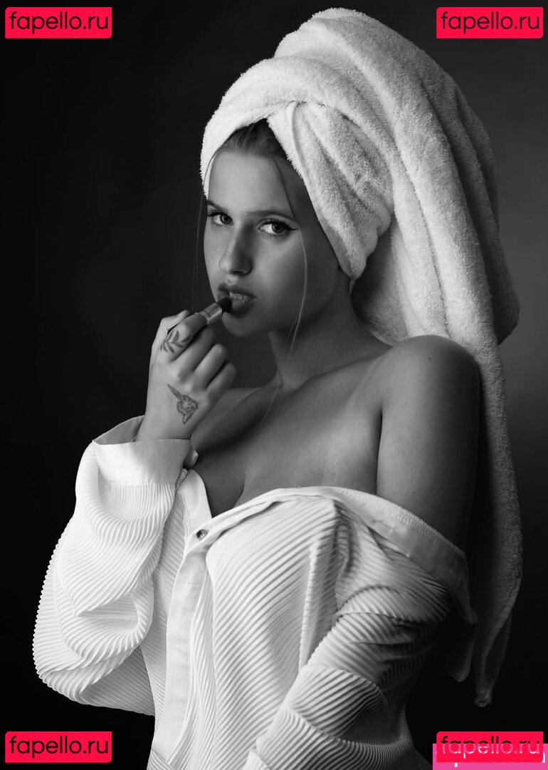 Meshi Roter / meshilily Onlyfans Photo Gallery 