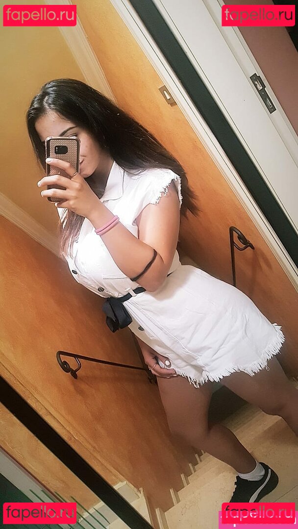 Martina L / happymomdiary / martina.of Onlyfans Photo Gallery 