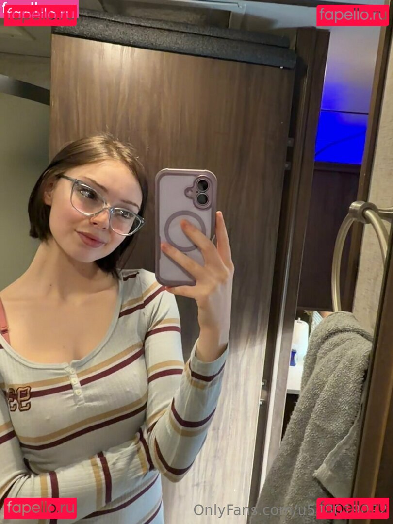 indieellis Onlyfans Photo Gallery 