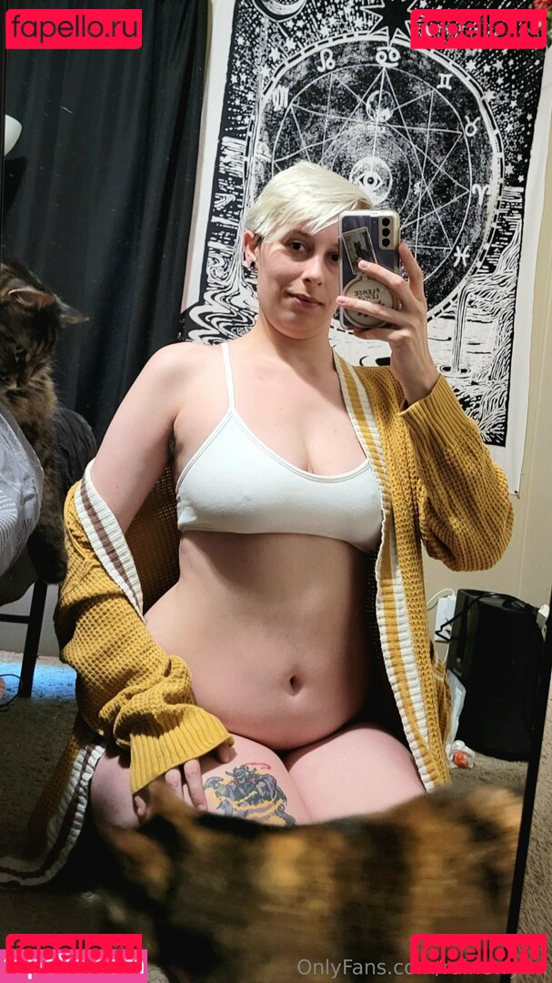 RaineWyrm Onlyfans Photo Gallery 