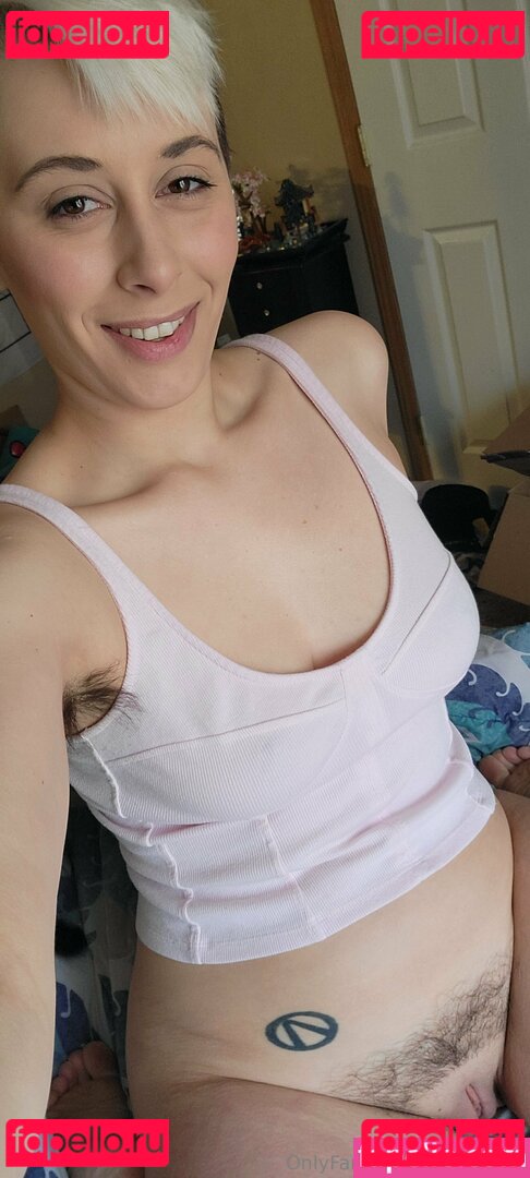 RaineWyrm Onlyfans Photo Gallery 